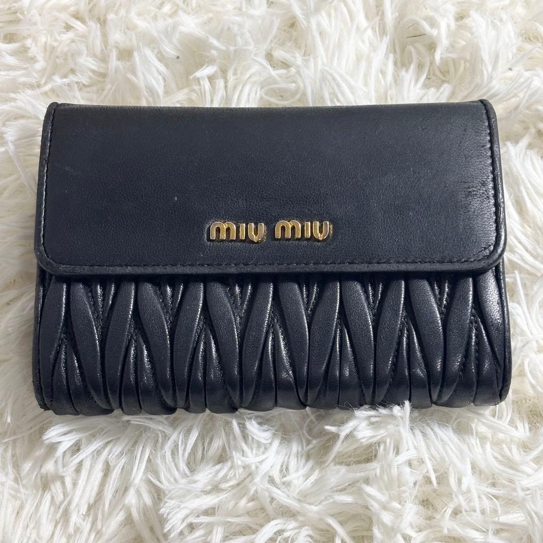 美品✨miumiu ミュウミュウ マテラッセ 折り財布 黒 ブラック