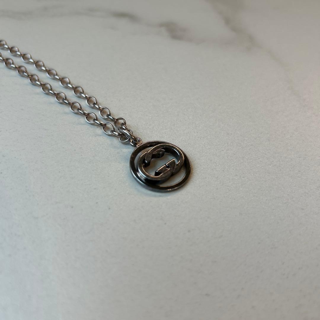 Gucci ロゴペンダント インターロッキングG ネックレス　シルバー