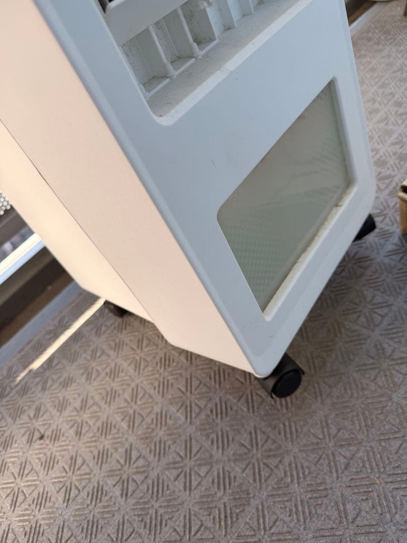 ホワイト冷風機 タワー型