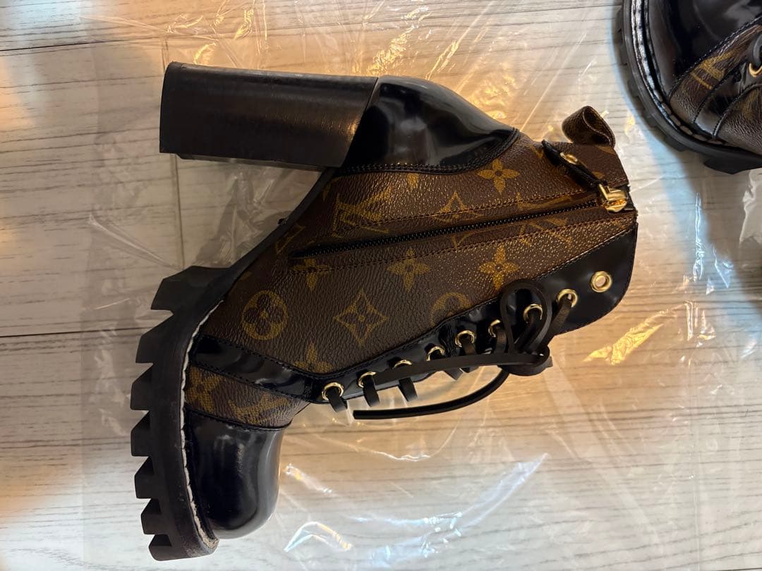 ヴィトン　VUITTON ブーツ 36 23.5センチ