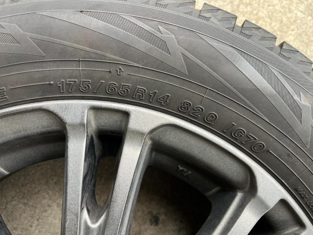 ABATIS スタッドレスタイヤ 175/65R14