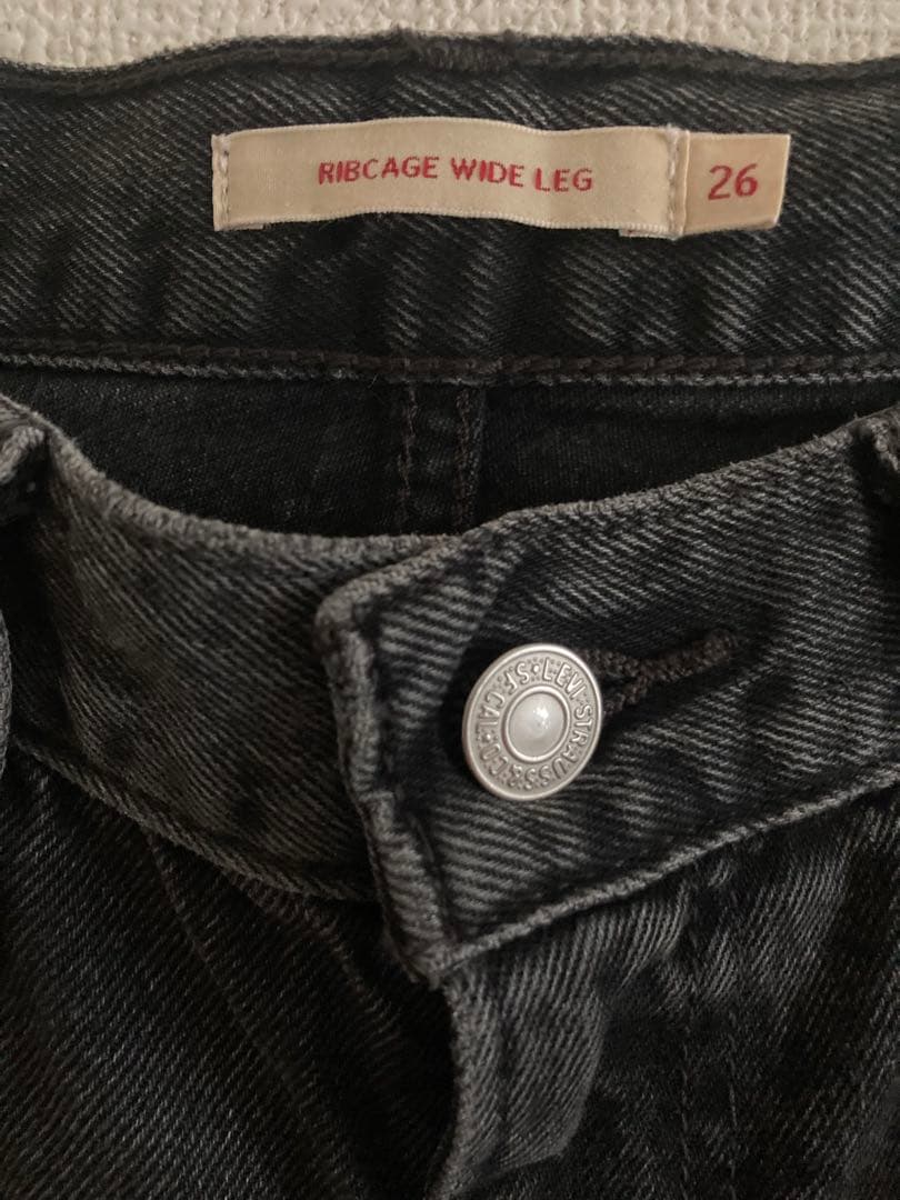 Levi's RIBCAGE WIDE LEG ブラックデニム