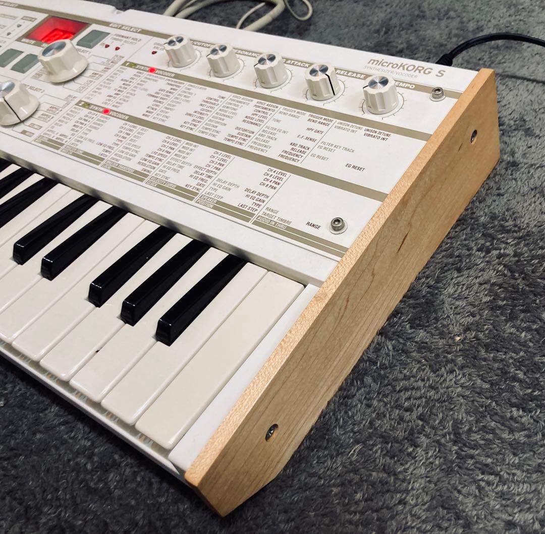 KORG シンセサイザー microKORG S スピーカー内蔵