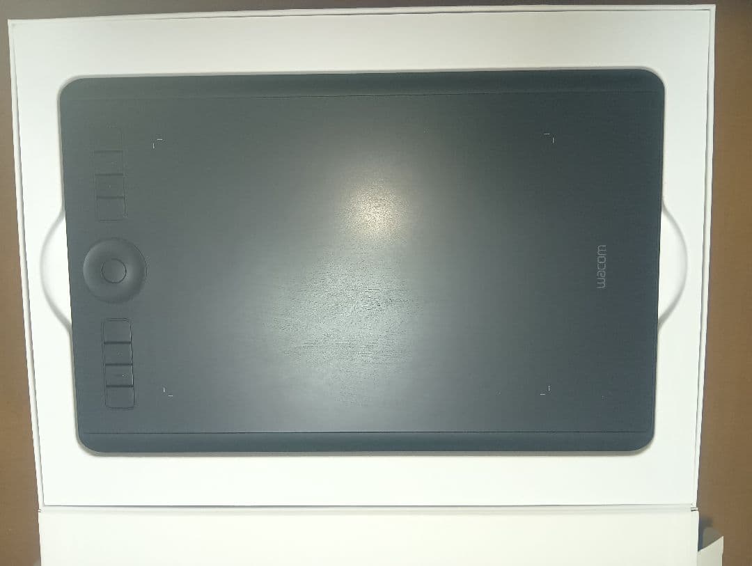 【美品】wacom Intuos Pro M PTH-660