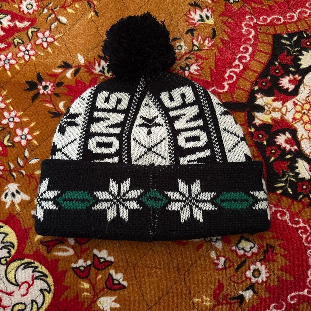 ク*ン様 Supreme ポンポン付きニット帽 ボンボンビーニー