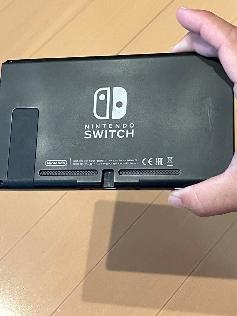 switch 初期型　2017年2台　2018件1台　未対策機