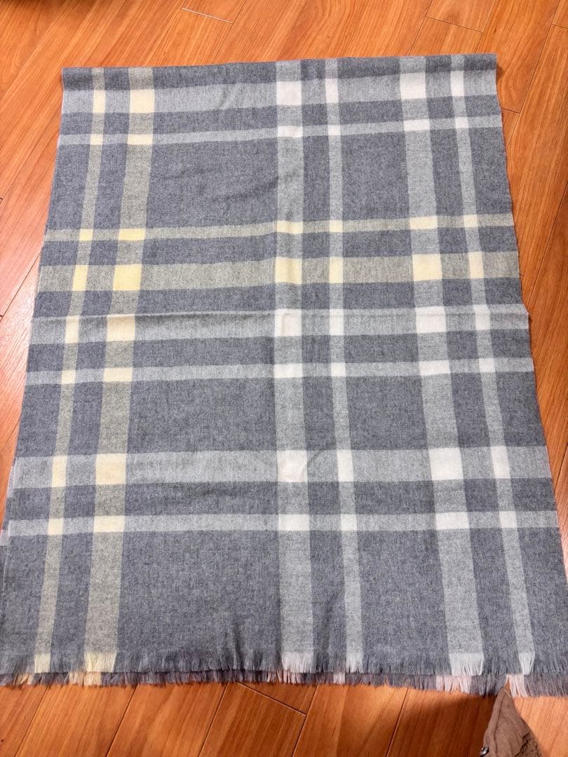 ふ*う様 新品未使用　自由区カシミヤ100% ストール