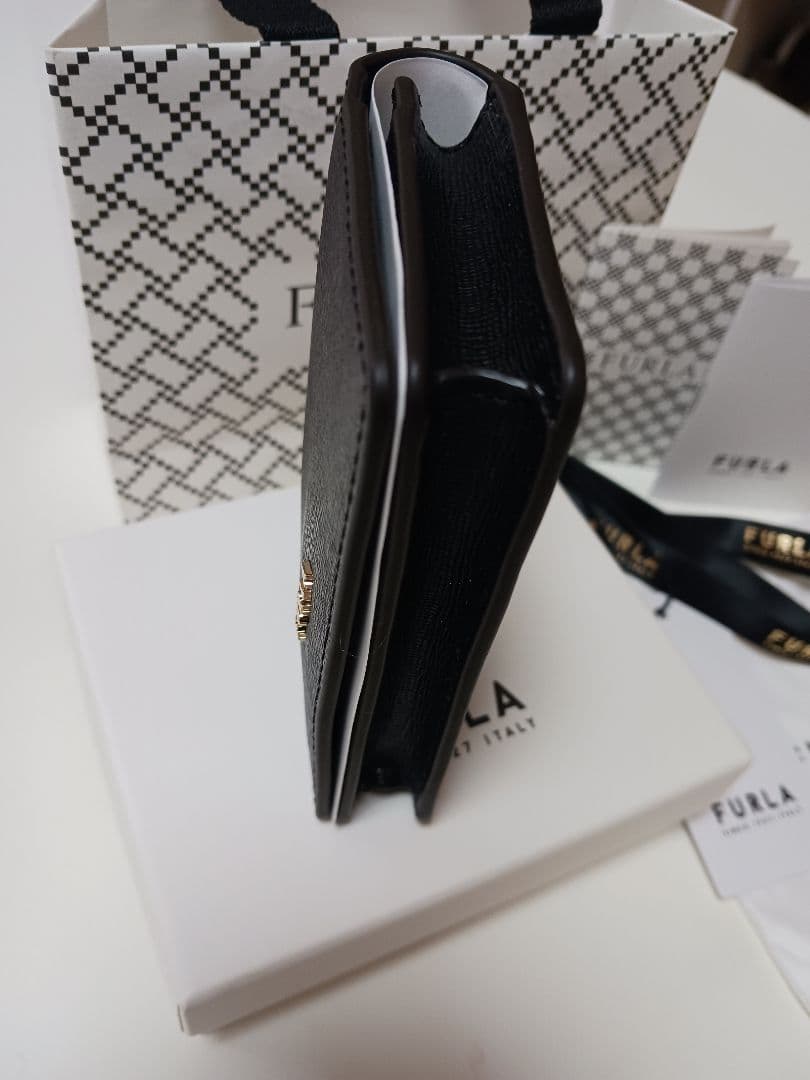 専用　★FURLA★ブラックレザー 名刺入　カード入　 付属品付　新品
