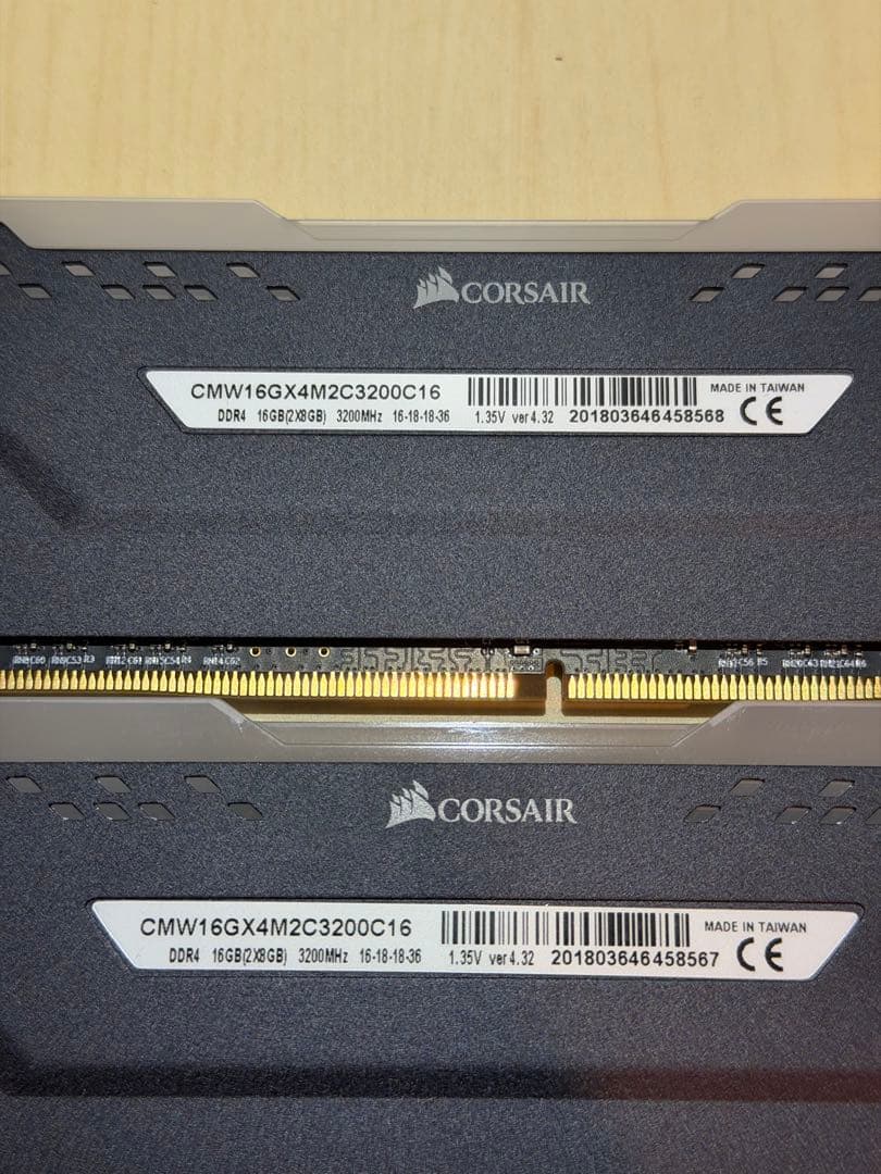CORSAIR DDR4 3200MHz 16GB(8GB×2)