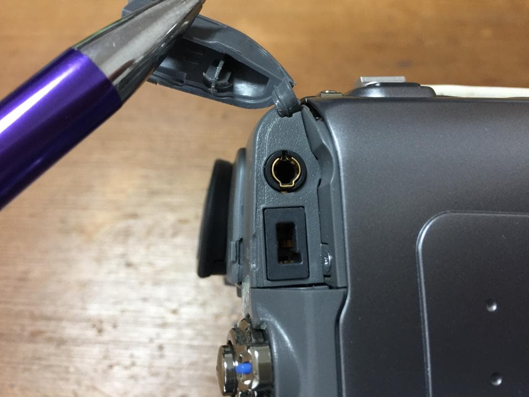 撮影再生ダビングOK　VICTOR　GR-DF590　付属品有　液晶綺麗