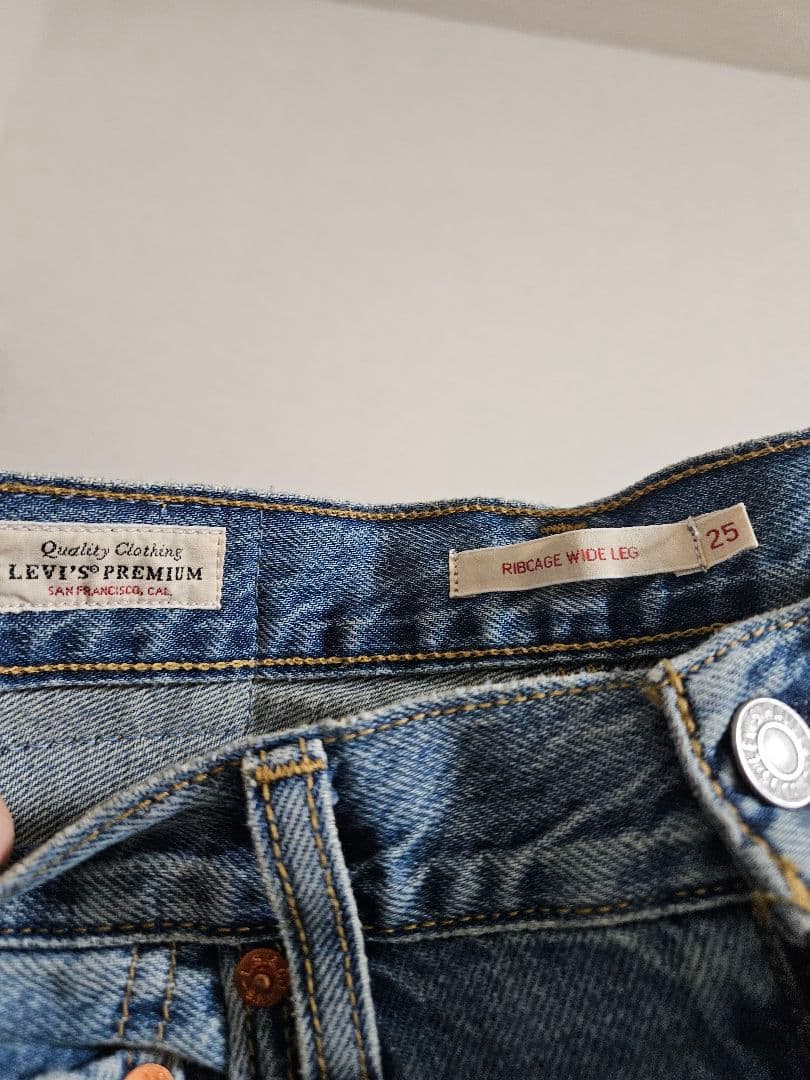 Ungrid Levi's別注RIBCAGE ＷIDE LEG　デニム