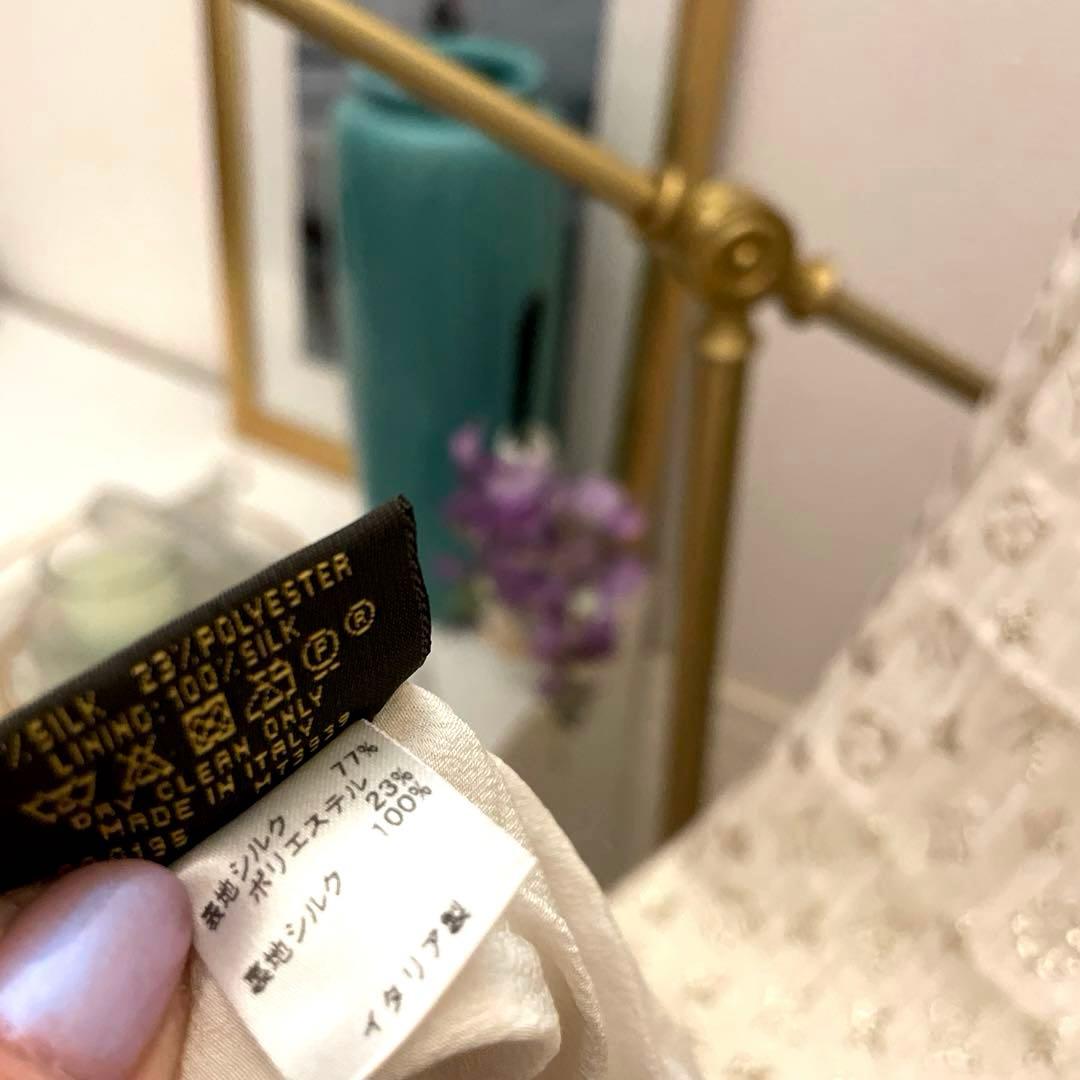 【12万円】LOUIS VUITTON シルクゴールド刺繍　大判ストールマフラー