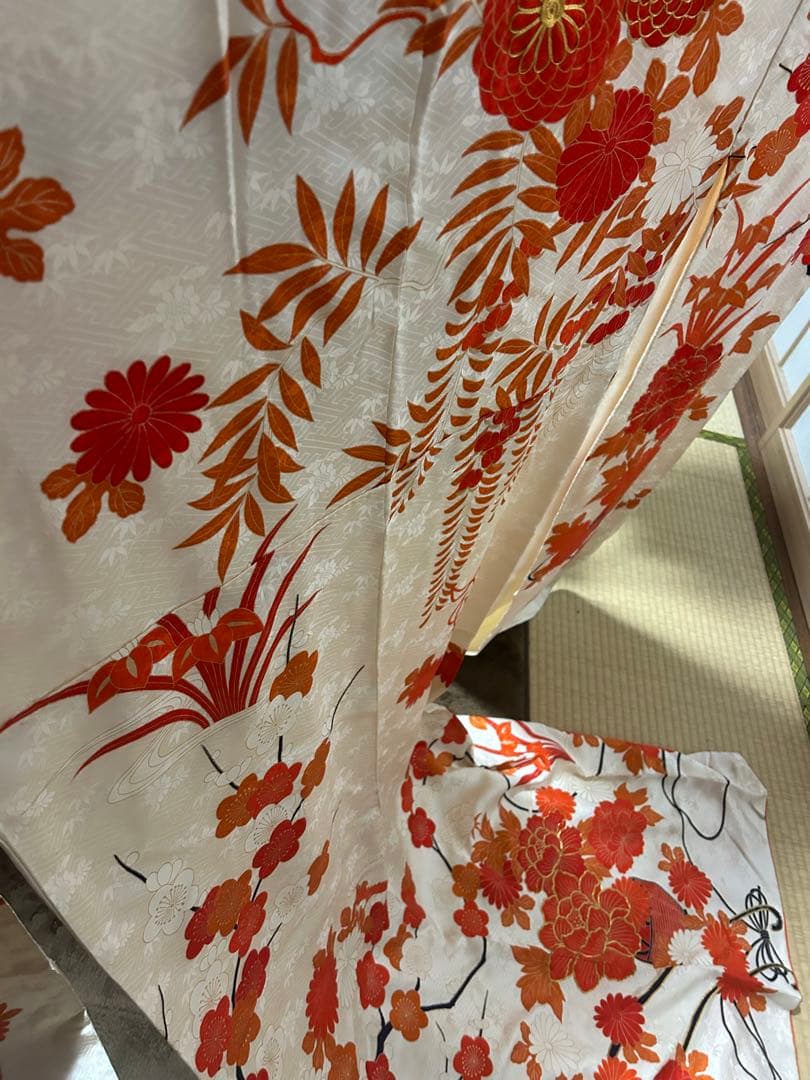 【正絹 振袖】赤×朱の極彩華｜金糸｜古典花尽くし 豪華振袖