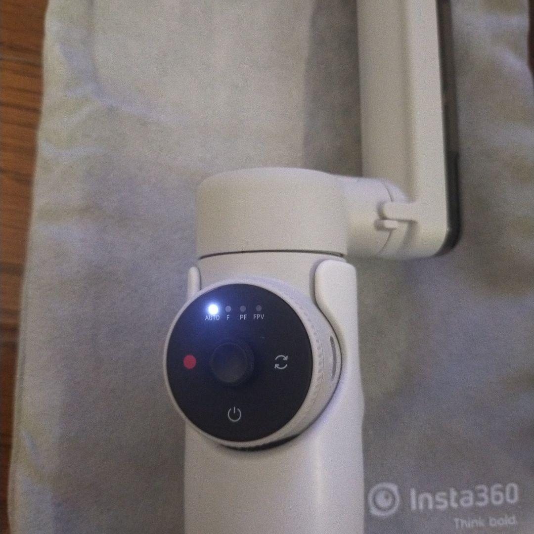 激安Insta360 Flow スタビライザー、aMagisnケース付き
