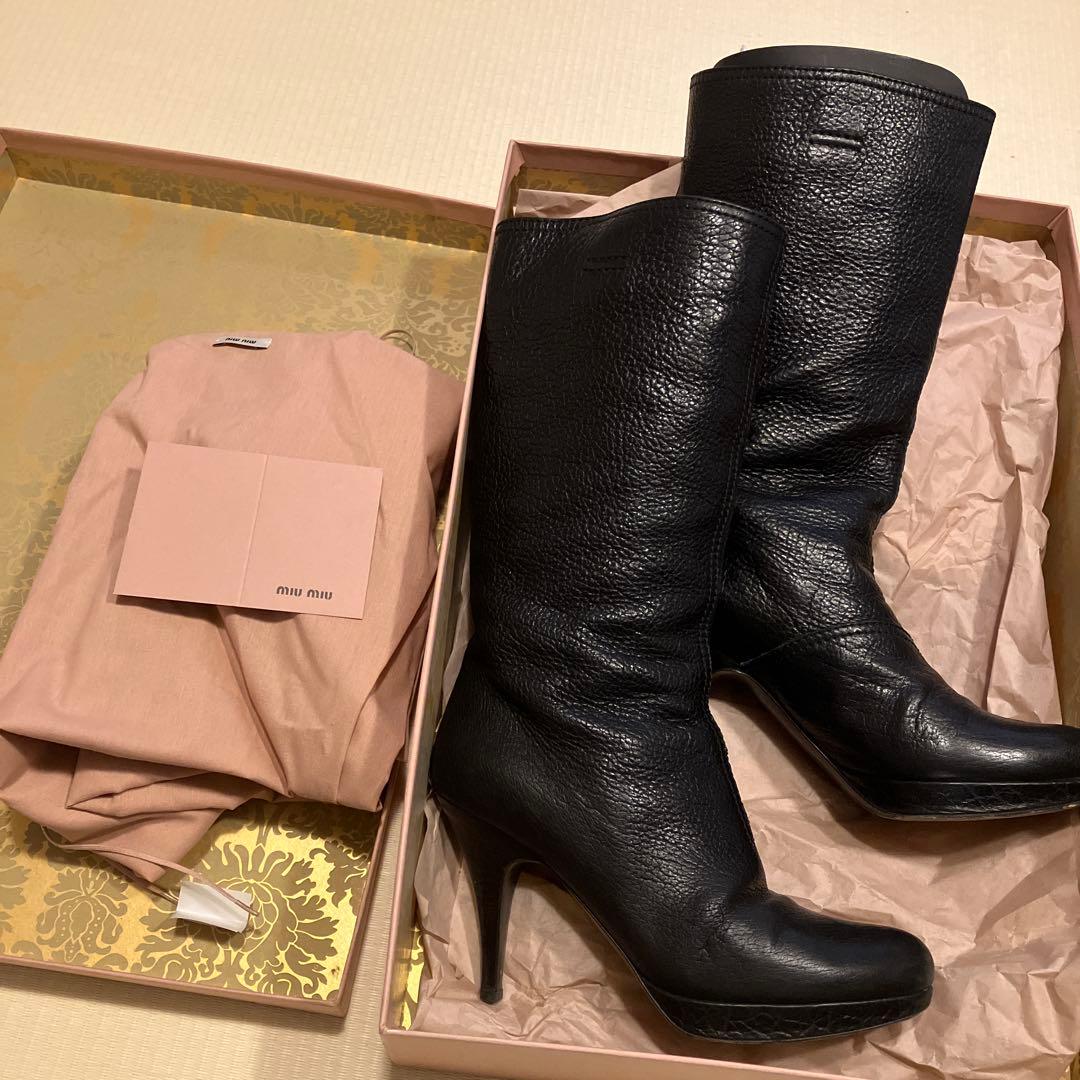MIU MIU レザー　ブーツ　ミュウミュウ