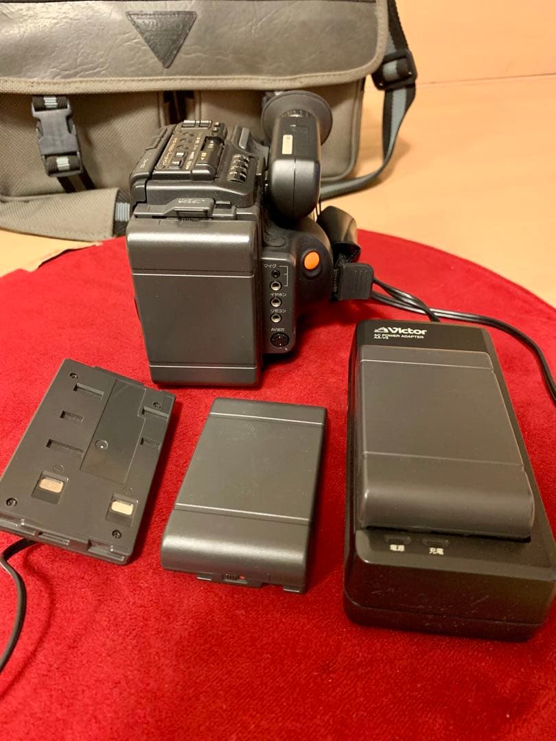 Victor VHSビデオムービー GR-LT5 本体・備品・バッグ