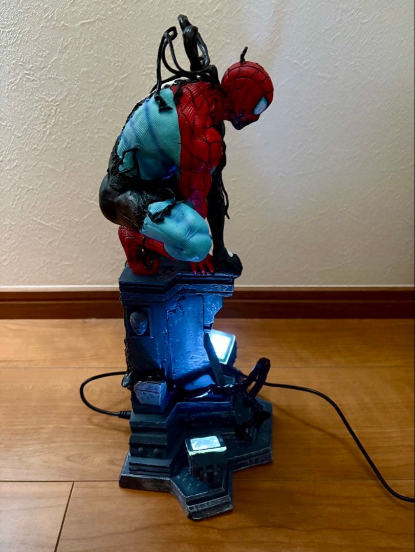 マーヴェル　スパイダーマン　フィギュア　ヴェノム