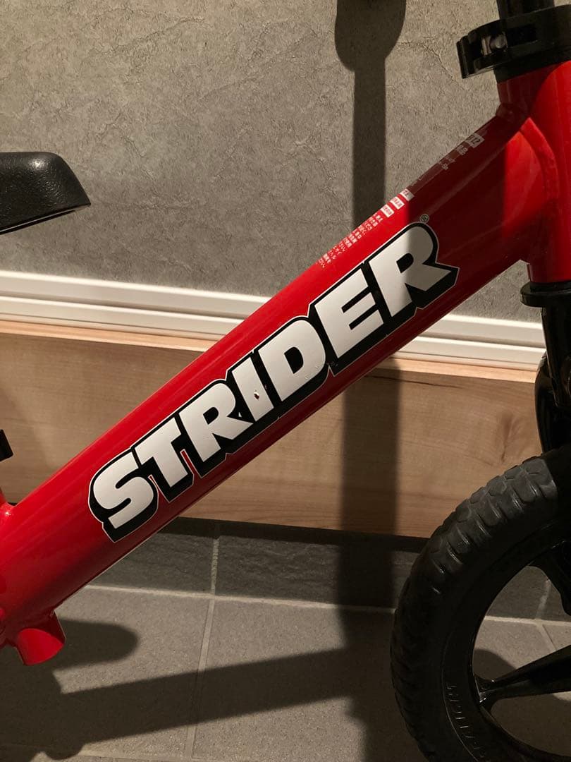 STRIDER ストライダー　スポーツモデル　12インチ