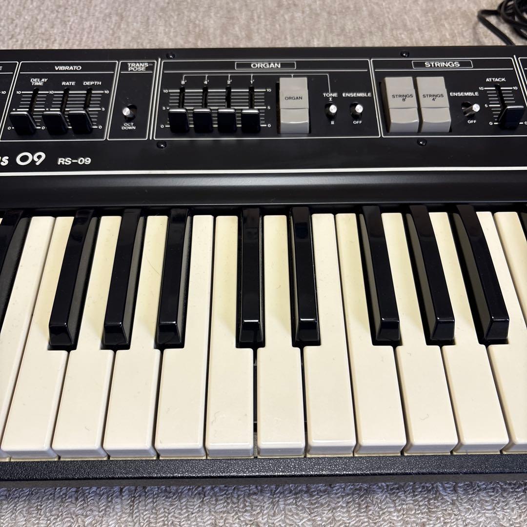 Roland RS-09 Organ / Strings 前期型