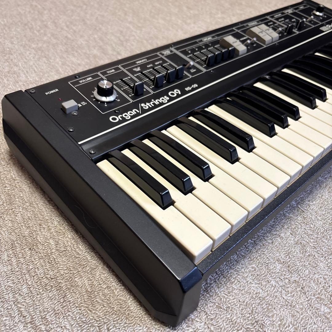 Roland RS-09 Organ / Strings 前期型