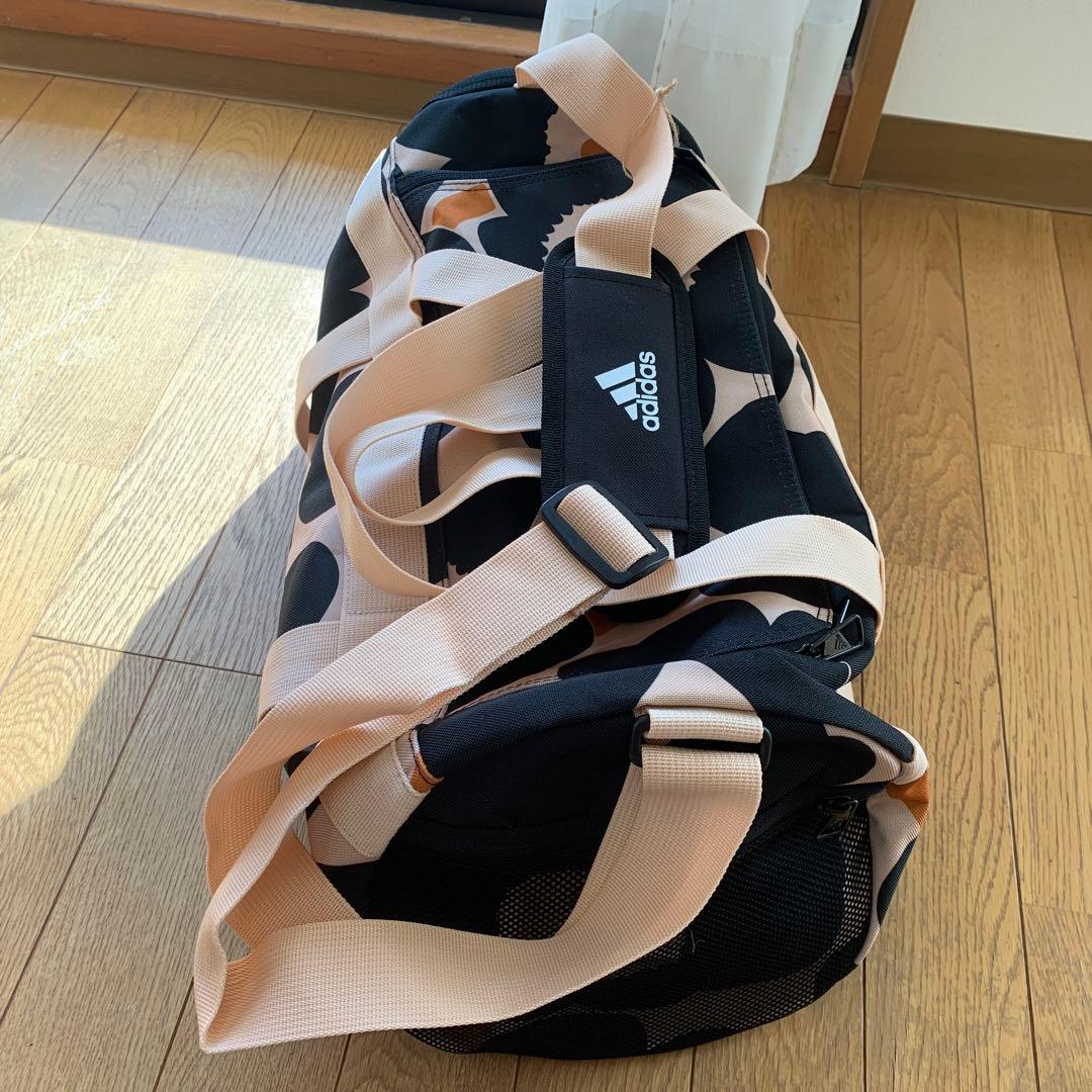 【新品タグ付き】限定品adidas x marimekkoコラボ　ボストンバッグ