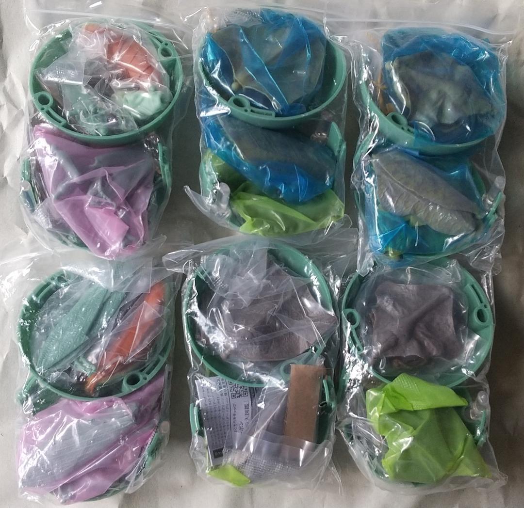 ガシャポン　いきもの大図鑑　くわがた かまきり サソリ　セット