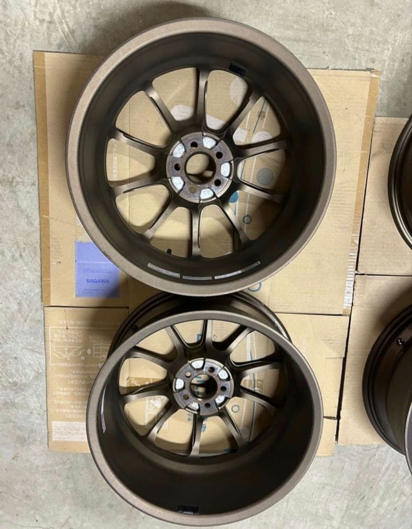タイヤ・ホイール RAYS VOLK RACING ZE40 18x7.5J