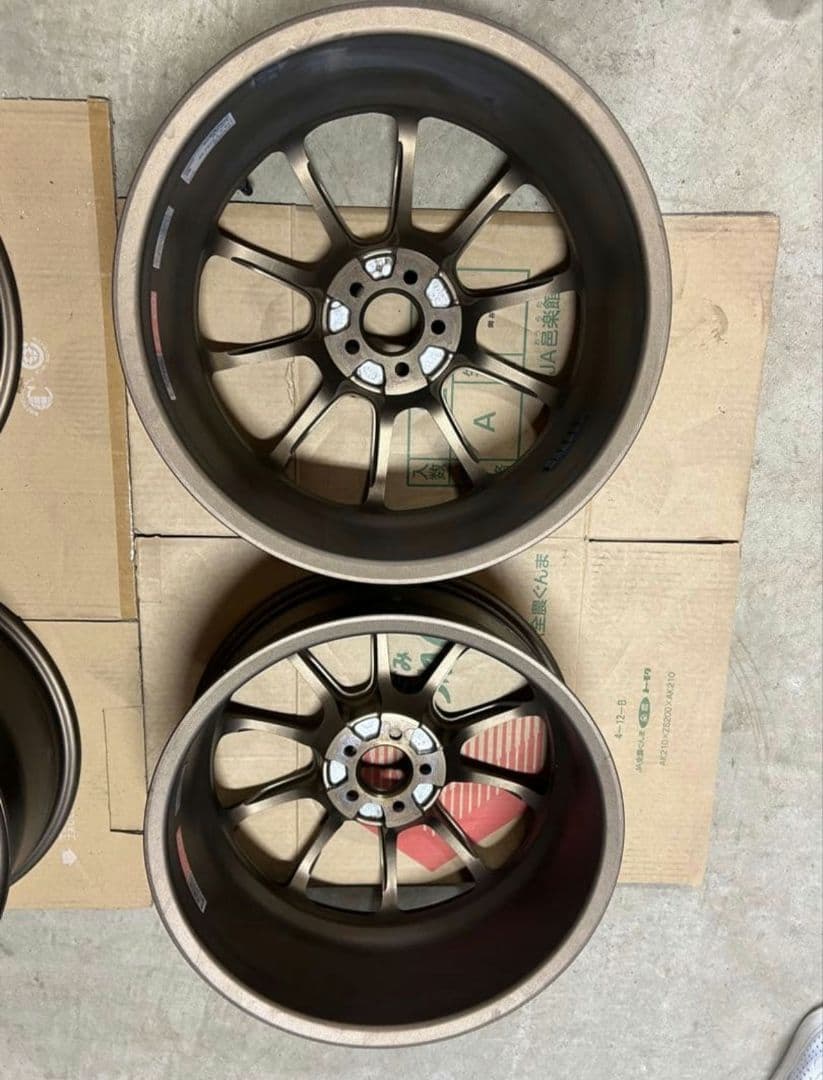 タイヤ・ホイール RAYS VOLK RACING ZE40 18x7.5J