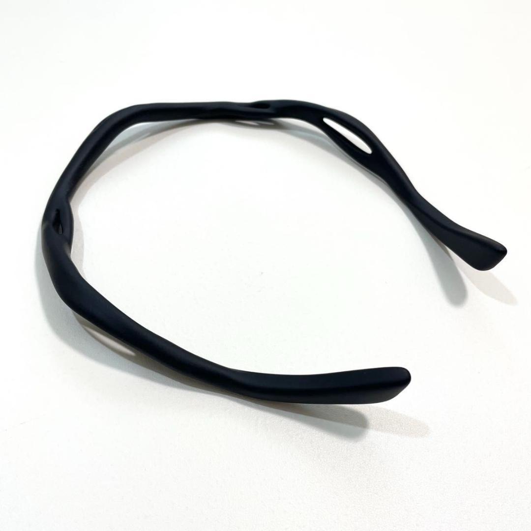 プラダ カチューシャ ヘアアクセサリー エンボス ボックス 上品 黒 新品未使用