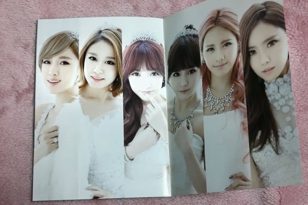 T-ARA　Lead the way/ LA`booN 初回限定盤B BOX