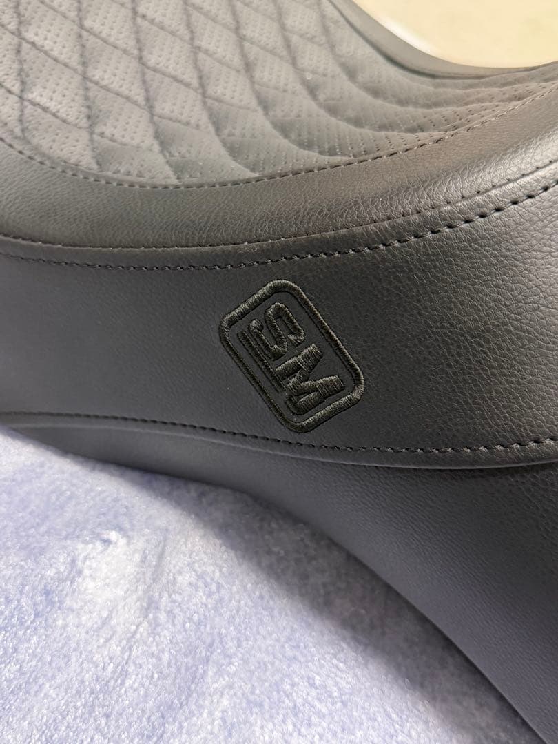 m*w様 Saddlemen シート スピードマーチャント