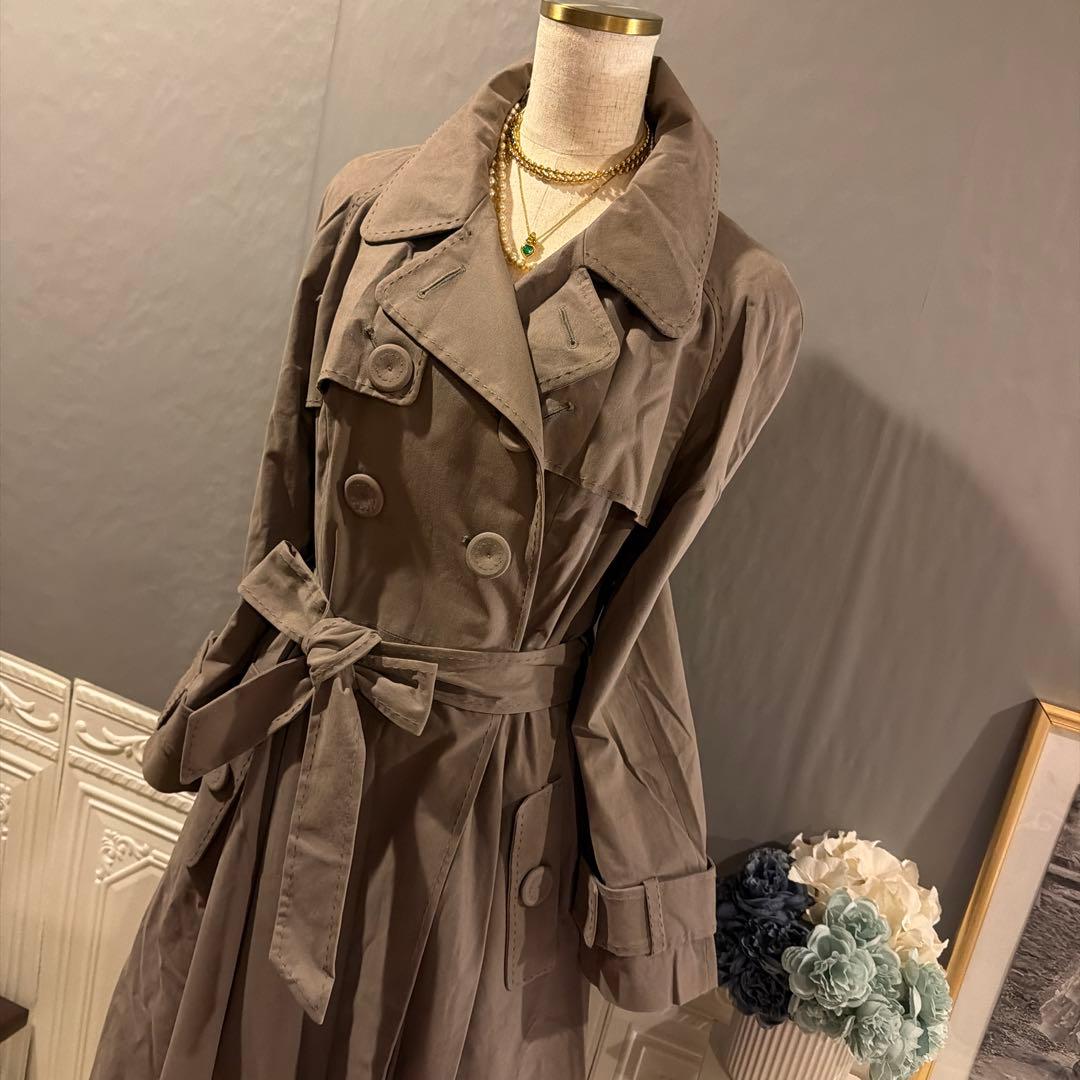 【6万円】フランスブランド　PAUREKA ステッチデザイン　トレンチコート