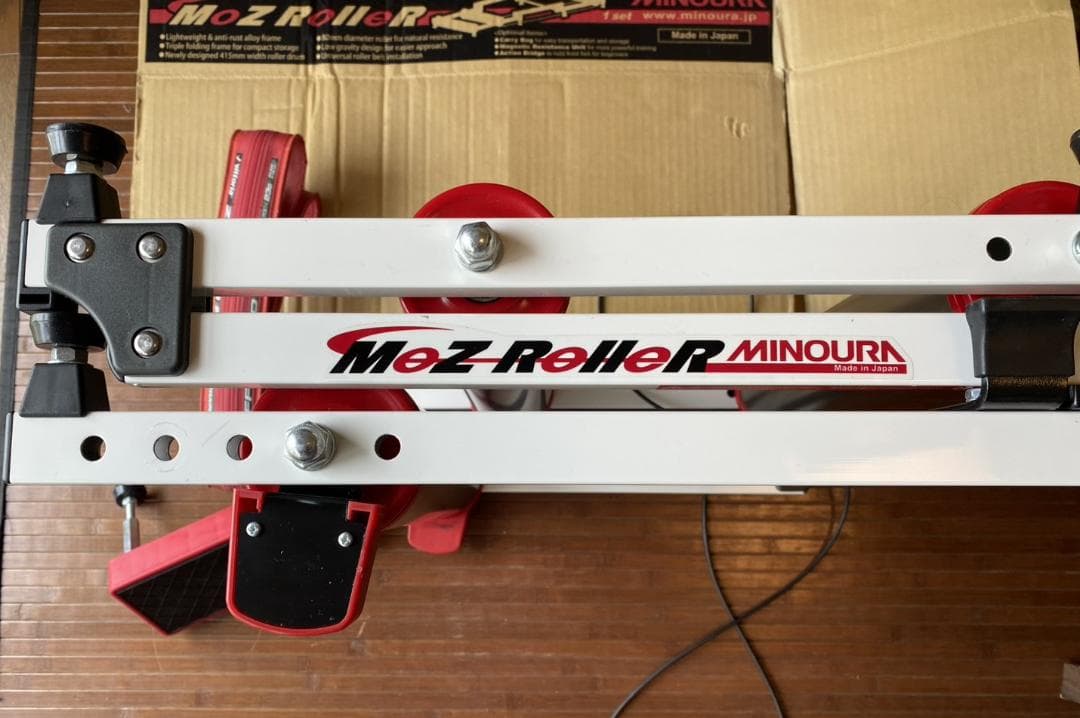 MINOURA Moz Roller（モッズローラー）と ローラー台専用タイヤ