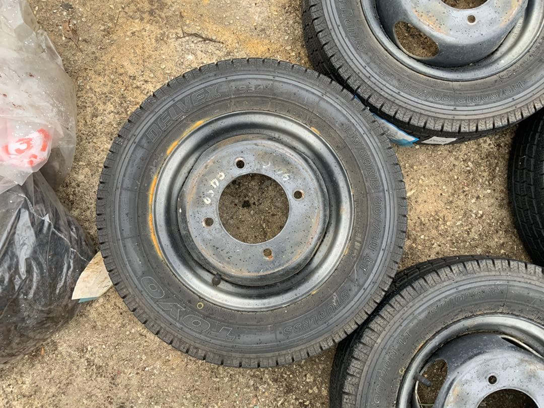 別途送料1500 ボンゴ　スチールホイール　タイヤ　145/80r12