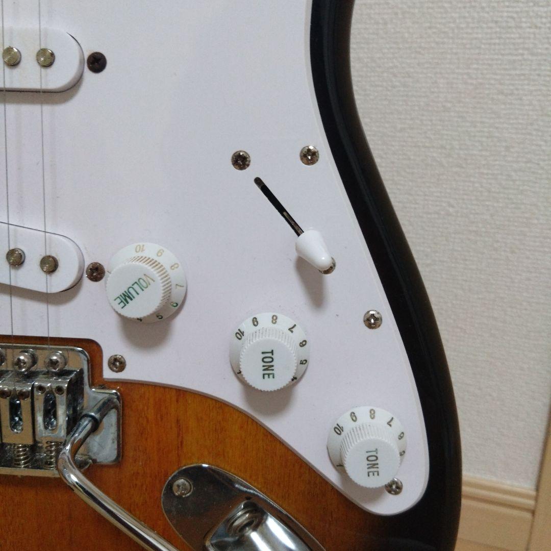J*e様 Squier Stratocaster ギター