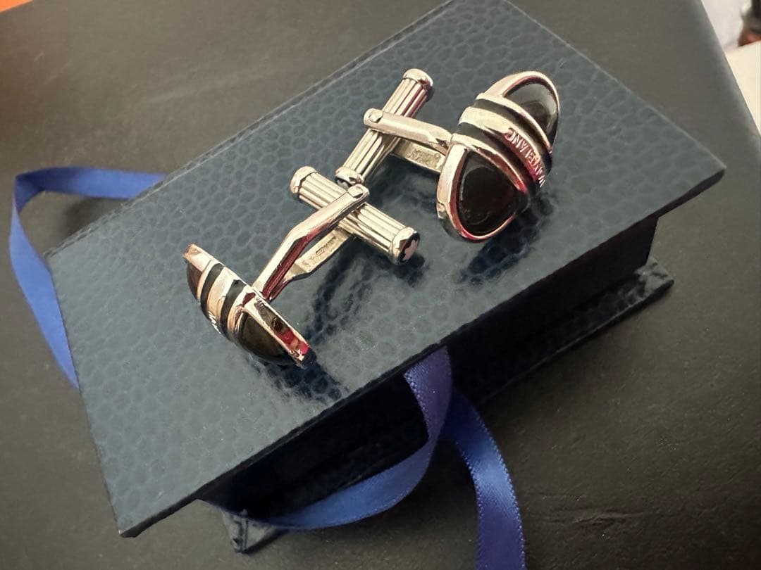 Montblanc カフリンクス 黒 モンブラン　オニキス