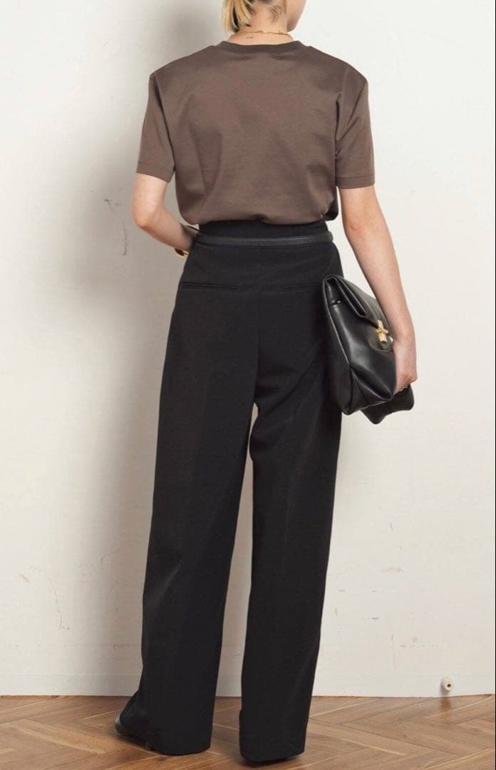 極美品　AP STUDIO コンパクトTシャツ