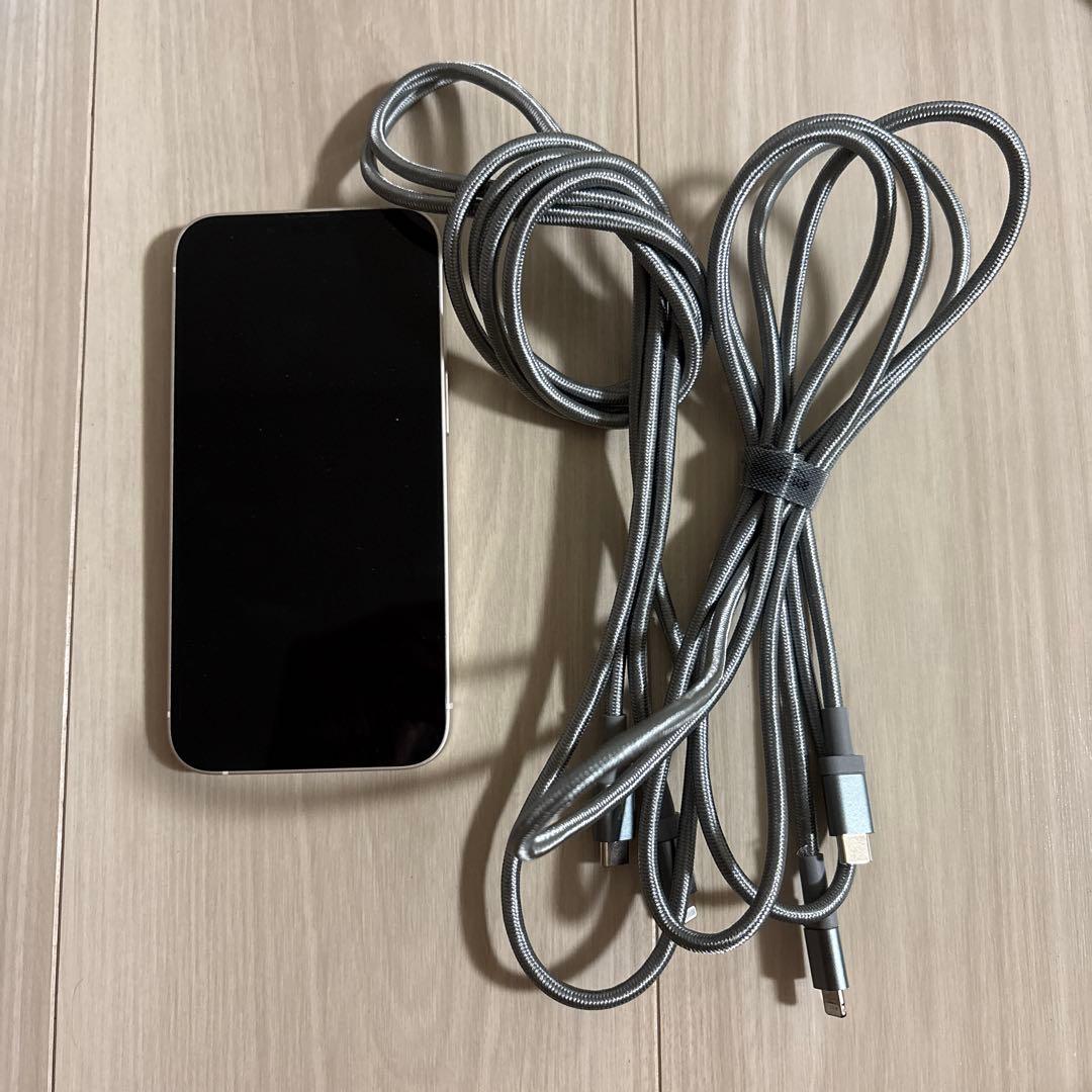 Apple iPhone 13ホワイト 本体