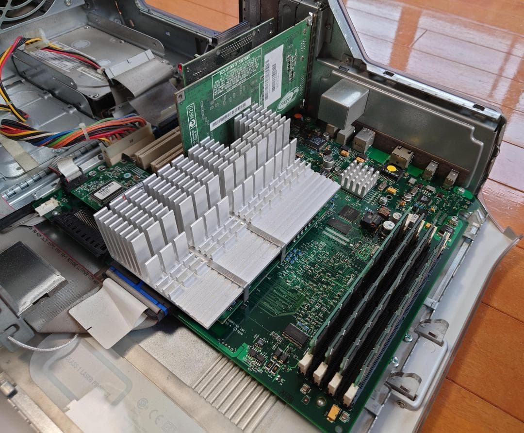 Apple Power Mac G4 グラフィックカード＆SCSI装着、HDD無