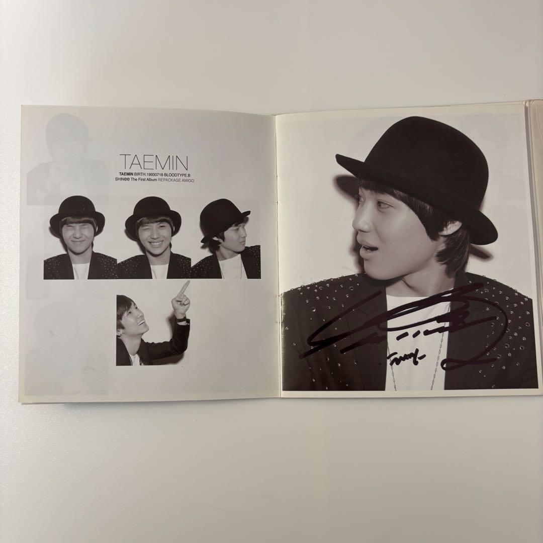 SHINee AMIGO 直筆サイン 全員 ジャケット＋歌詞カード 両面サイン