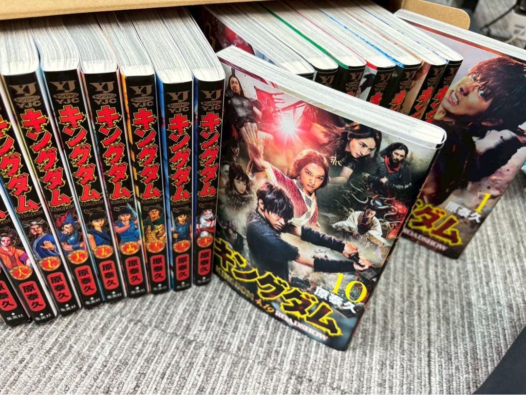 ✨キングダム 1〜57巻セット／美品／10巻分の実写映画版カバー付き
