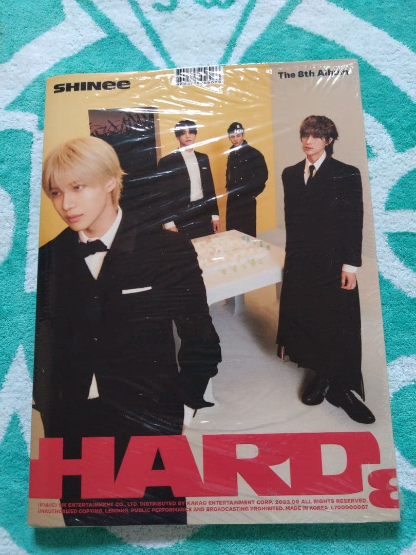 SHINee「HARD」8th Album 全９種 新品未開封　オマケ付き