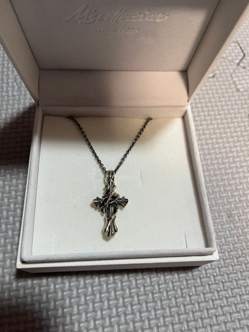 エムズコレクション イバラ ネックレス