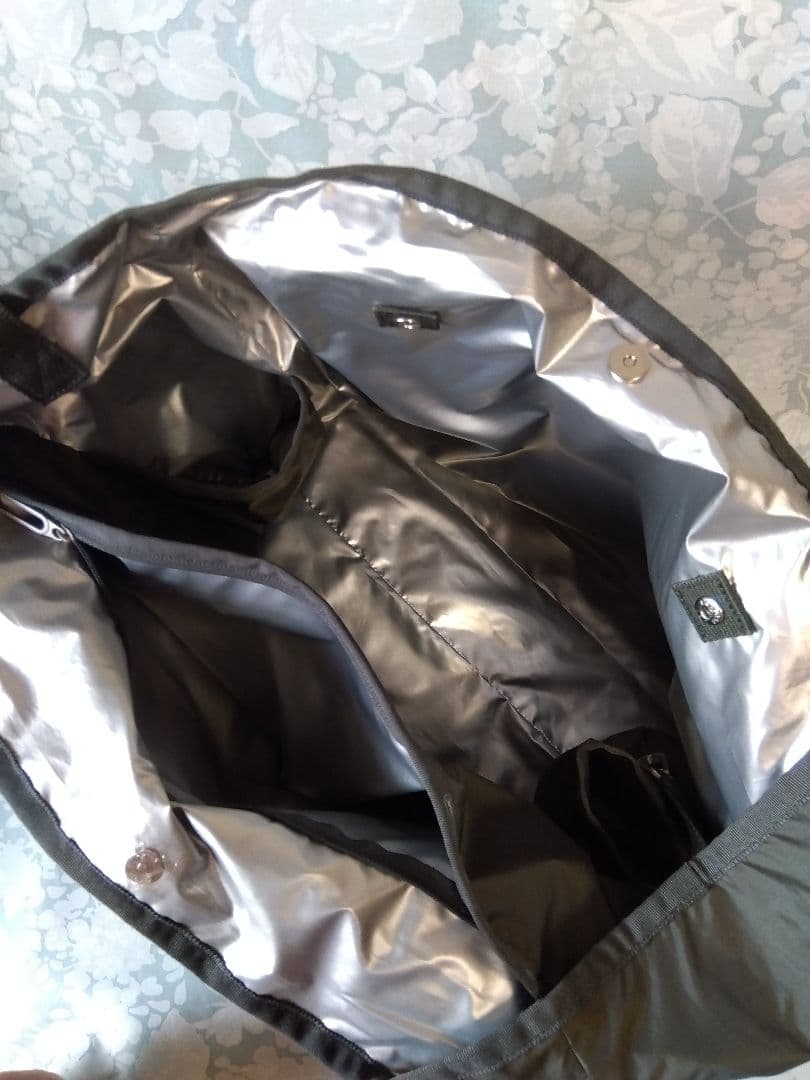 【LeSportsac】エッセンシャルコレクション　タウンバッグ兼小旅行ボストン