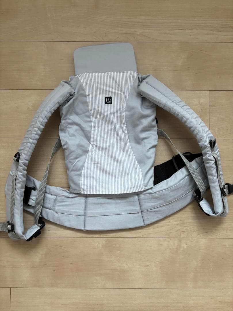 ★超美品★fermebelly　ファムキャリー　おんぶ紐　抱っこ紐