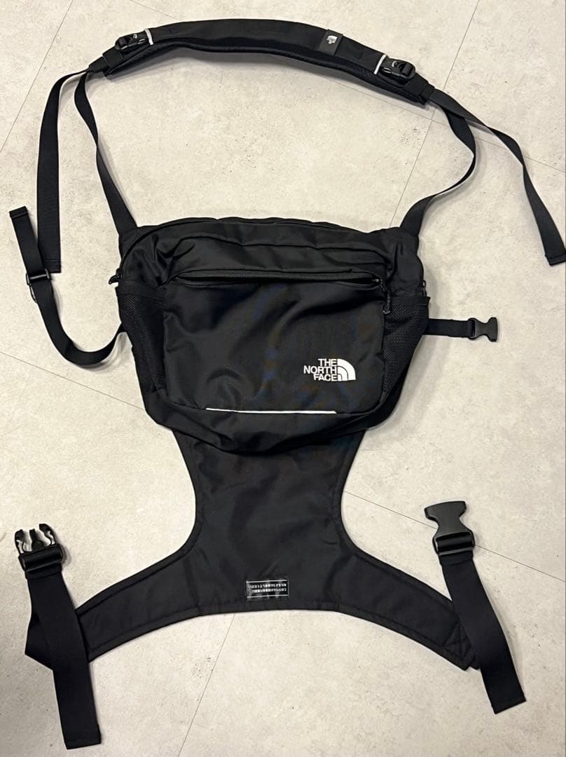 THE NORTH FACE ブラックベビースリングバッグ　抱っこ紐ショルダー
