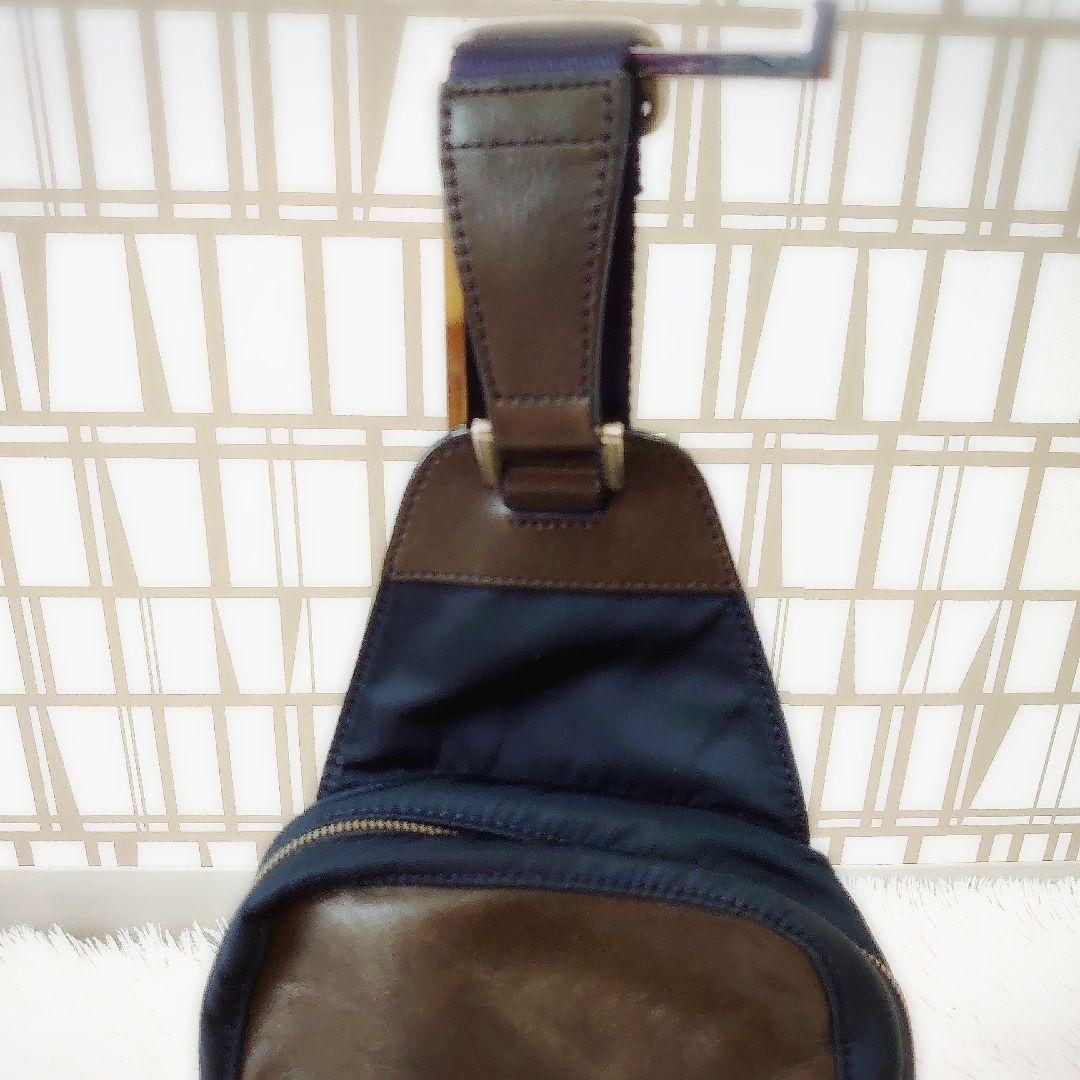 Paul smith 　ボディバッグ マルチストライプ　斜め掛け　レザー