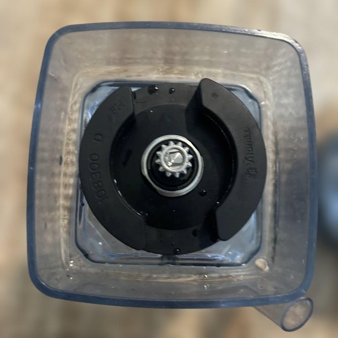 ヴァイタミックス　コンテナ　VITAMIX 使用短期間　ヨドバシ購入