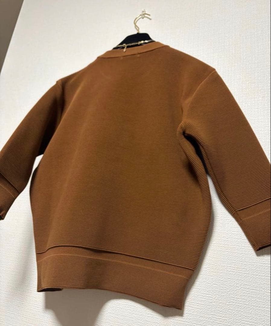 新品　モラビトプルミエ　軽量ニットカットソー　38
