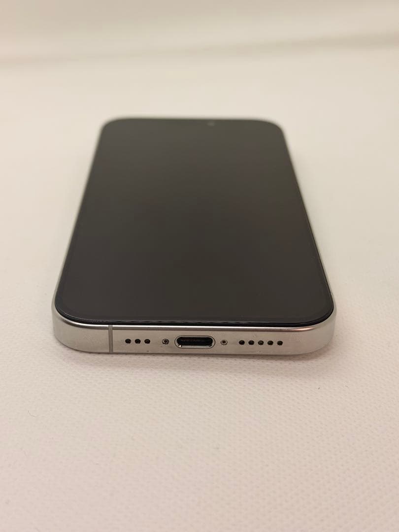 iPhone 15Pro 128GB チタニウムホワイト ジャンク 画面不良あり